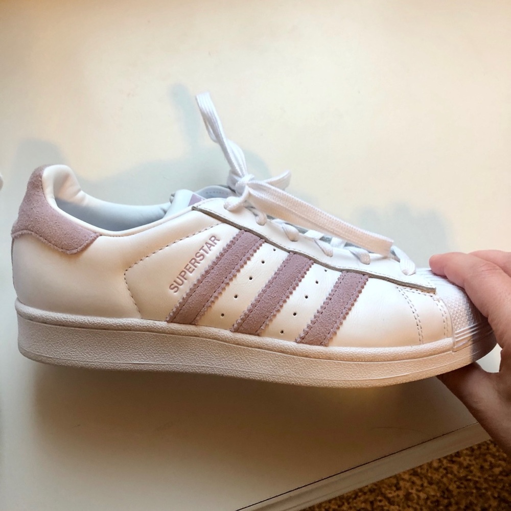 Women’s adidas original superstar casual shoe
